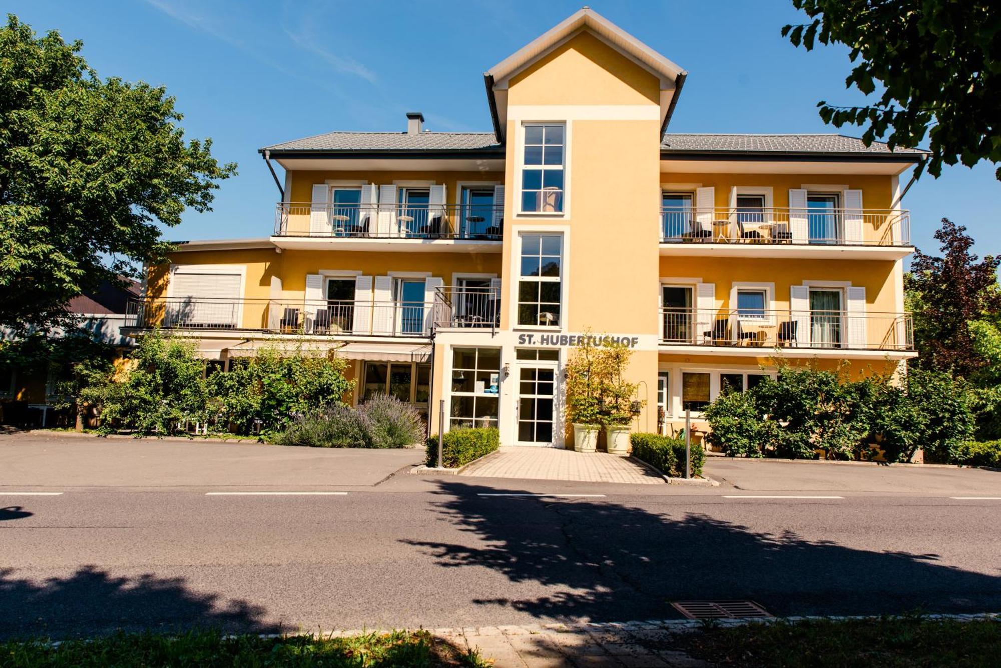 Hotel St. Hubertushof Bad Gleichenberg Bagian luar foto